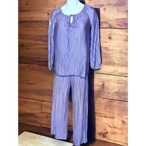 Vintage 1960’s / 1970’s Keyloun Purple Lavender Two Piece Lounge Set Petite